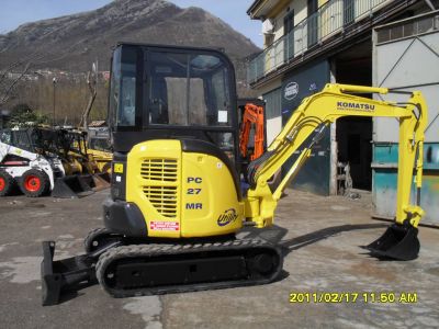 komatsu pc27mr2
