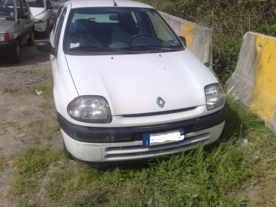 Renault clio ricambi