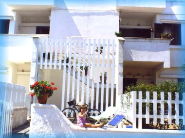 Vendesi case per vacanze al mare  nella zona di Ostuni in Puglia, RIF M 2051