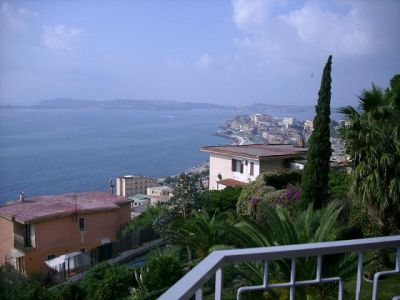 Pozzuoli vendesi ampio app.to panoramicissimo