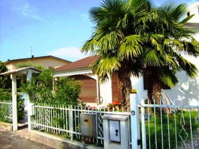 Villa singola con piscina