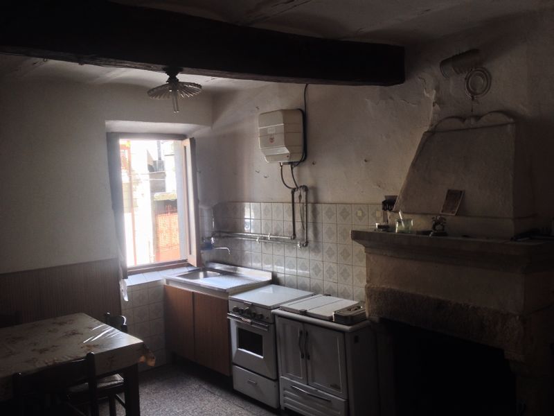 CASA TIPICA  in Piazza del Mercato a Scurcola Marsicana