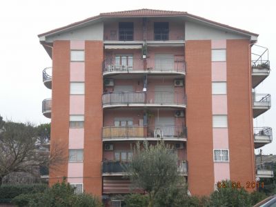 Guidonia RM appartamento  A/10 di mq. 50