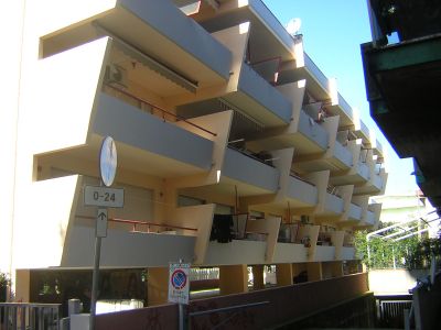 ALBA ADRIATICA affittasi a 30mt dal mare mini per 2 piu' 2 persone 