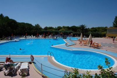 VICTOR VILLAGE UGENTO BILO4 Persone