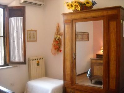 Casale in campagna con picina.Affittasi camere.