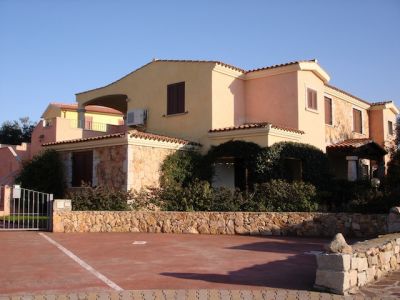 VENDITA APPARTAMENTO AL PIANTERRENO COMO AI SERVIZI E AL MARE - TANAUNELLA - BUDONI