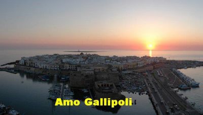 GALLIPOLI CASA ELA 4 POSTI A 150METRI DALLA SPIAGGIA