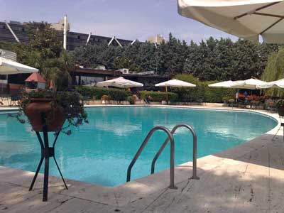 VENERDI e SABATO CENA e KARAOKE con APERITIVO OFFERTO a BORDO PISCINA WWW.KARAOKEROMA.COM 