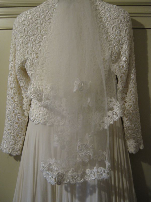 Elegante abito da sposa 