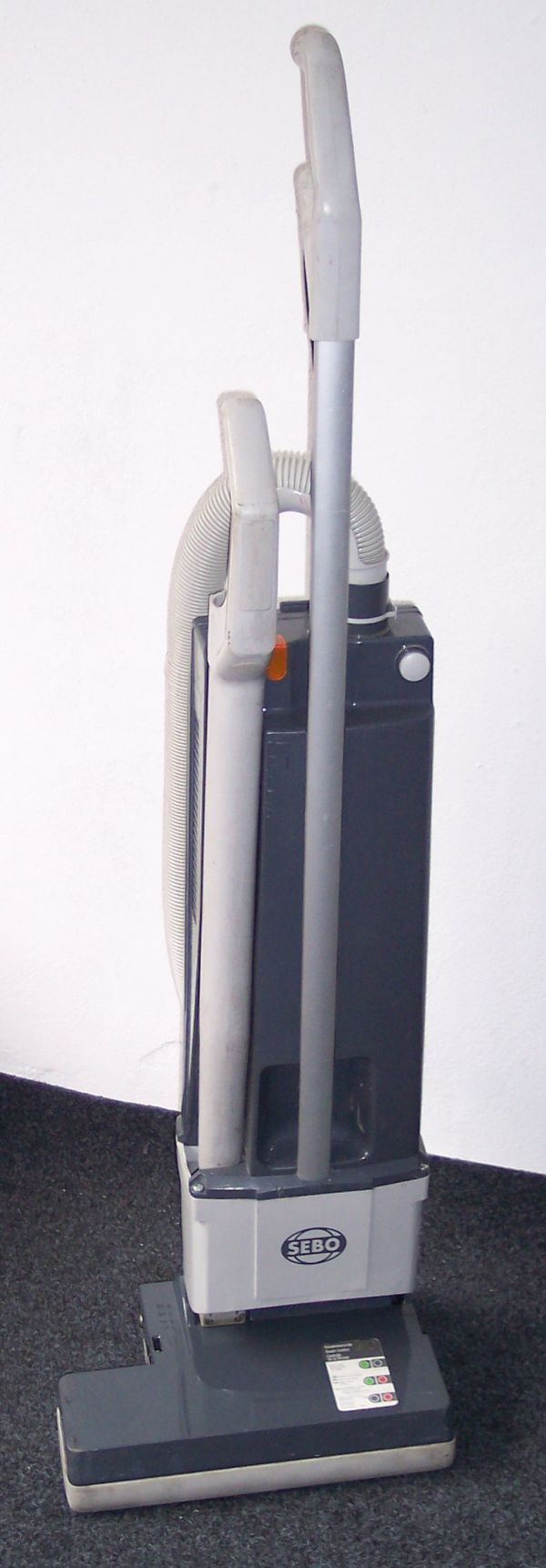 Battitappeto aspirapolvere Sebo usato pari al nuovo