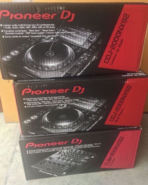 Pioneer CDJ-TOUR1, DDJ-RZX Rekordbox, CDJ-2000NXS2, DDJ-SZ , DJM-900NXS2, XDJ-RX e altri modelli