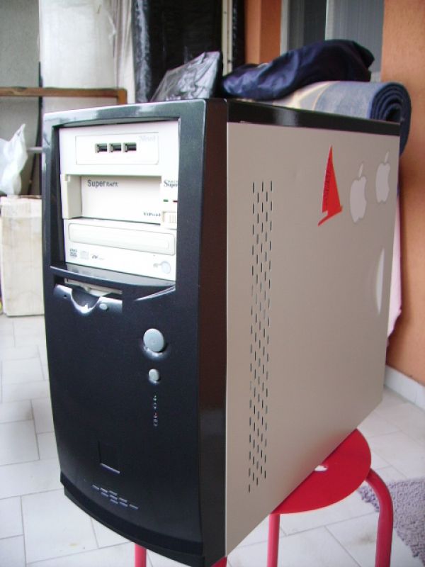 Computer completo di accessori