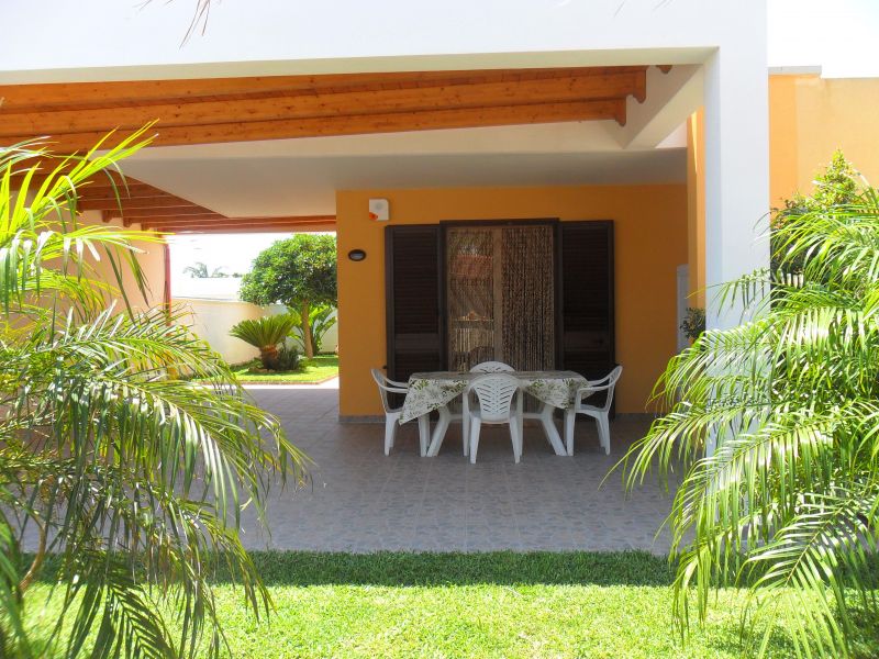 SALENTO VILLETTA al MARE a 2 passi da SPIAGGIA