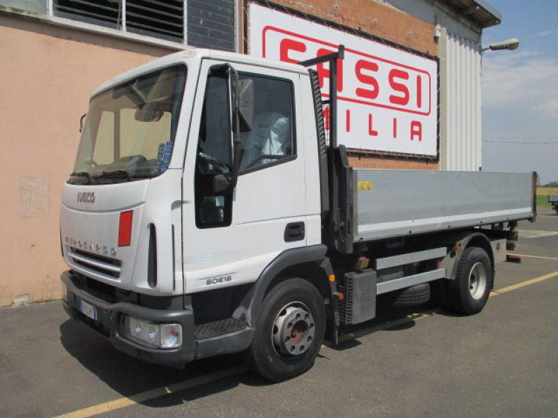 Iveco Eurocargo 80E18 con ribaltabile