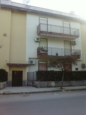 PARTANNA MONDELLO LUMINOSO QUADRIVANI 115 MQ