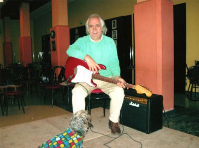 Corsi di chitarra da spiaggia per tutti a Milano 2012-2013