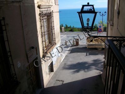 CASA INDIPENDENTE IN CENTRO STORICO