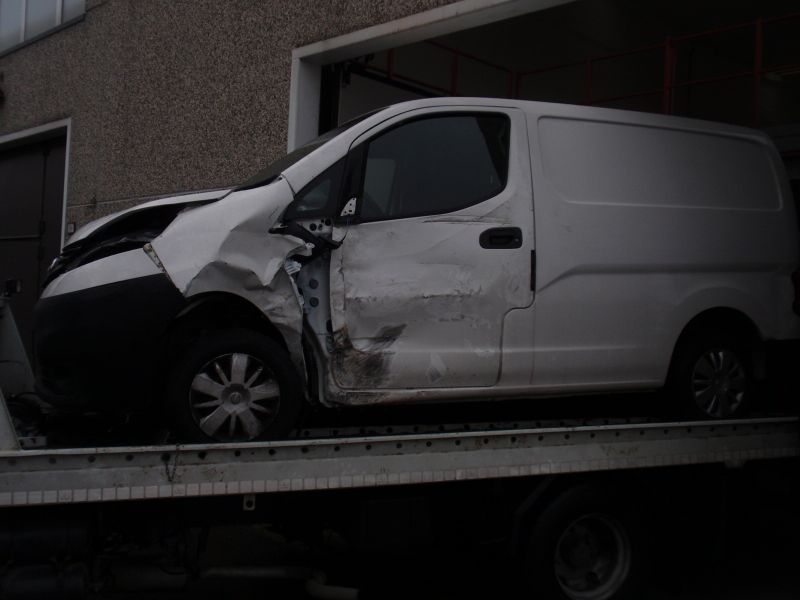 Nissan NV 200VAN del 2011 INCIDENTATO