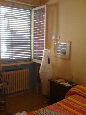 POSTO LETTO IN CAMERA DOPPIA DAVANTI METRO LINEA A FERMATA COLLI ALBANI E CAPOLINEA AUTOBUS. E. 290 