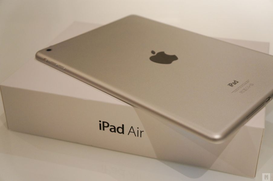 Apple iPad Air Wi - Fi + Cellular 16 GB disponibile per soli 350 Euro/ PlayStation 4 500GB PAL 
