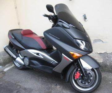YAMAHA T-Max mod. Black Max  2500e