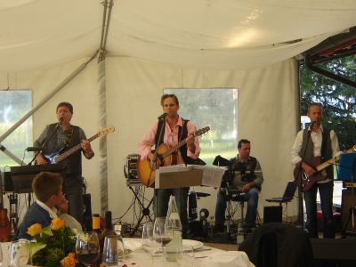 Una vera live band per matrimoni e feste private