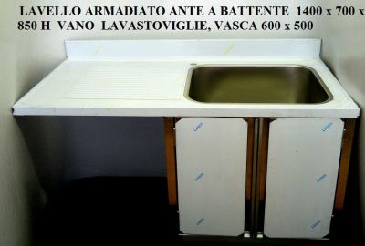 Mobili standard e su misura in acciaio inox 