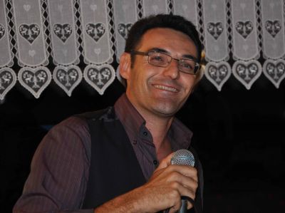 Cantante per matrimoni, compleanni, anniversari , feste private e pianobar