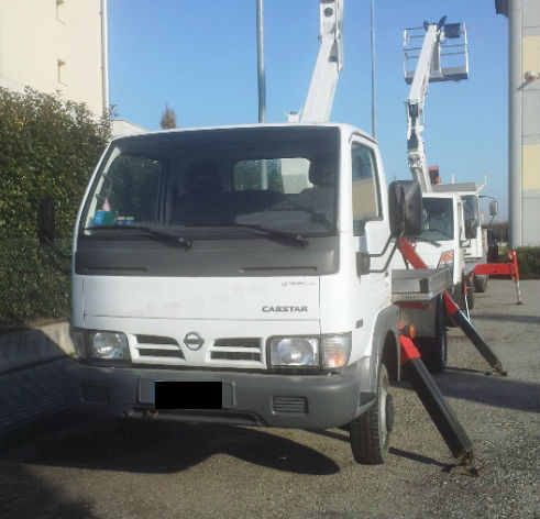 Piattaforma aerea 20 metri su Nissan cabstar