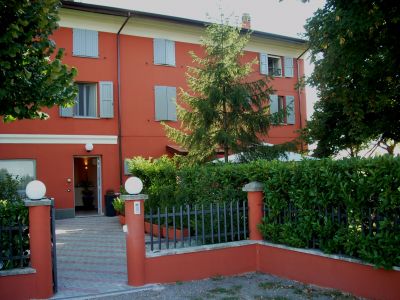 ROYAL - ROOM & BREAKFAST: L' IDEALE PER LE TUE VACANZE A MODENA!!! VIENI A TROVARCI!!!