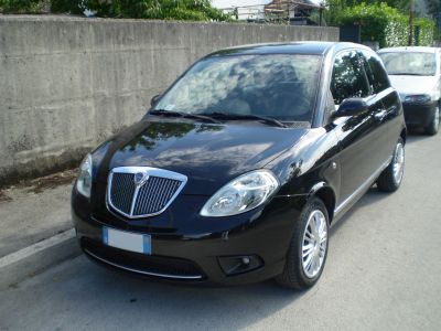 Stupenda lancia ypsilon 1.2 oro 