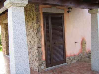 SARDEGNA DEL SUD PORTO PINO VILLETTA IMMERSA NEL VERDE