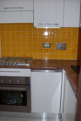 AFFITTASI BILOCALE MARINA DI MASSA (VERSILIA) A 5 MINUTI A PIEDI DAL MARE