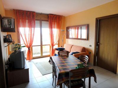 Aprilia/Grazioso appartamento