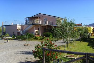 sud sardegna appart. con giardino a 6 km dalla spiaggia di Porto Pino