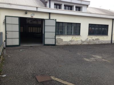 Capannone super lucente