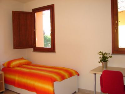 Offro:stanze singole e doppie