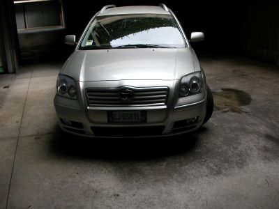 Toyota avensis diesel s.w. 2.0 -03