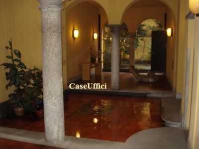 Brera piccolo trilocale semiarredato