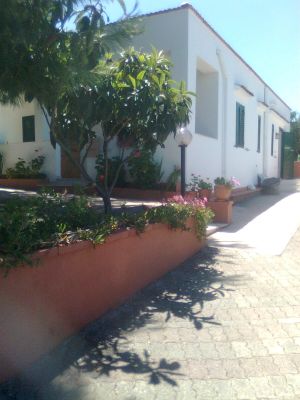 Vendo villa bifamigliare circa 160mq,con possibilita di costruire oltre 160mq,