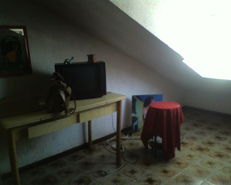 Mansarda ammobiliata monocamere