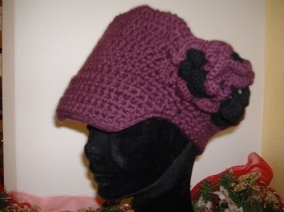 REALIZZO TOTALMENTE A MANO IN PURA LANA LAVORI DI SCIARPE, SCALDACOLLI CAPPELLI ETC