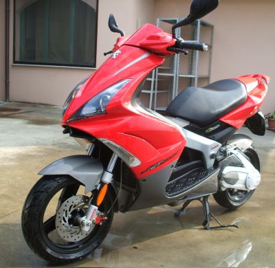 V endo Peugeot Jet  Force