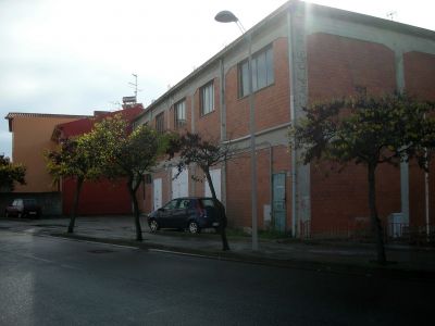 fabbricato in centro a sant'antioco 2 piani e lastrico mq.864 ciascuno 