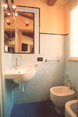 Isola d�Elba caratteristica casetta nel borgo marinaro di Porto Azzurro