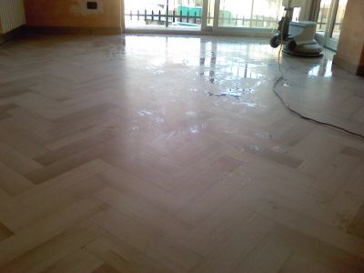 LEVIGATURA PAVIMENTI IN MARMO E SCALE IN MARMO