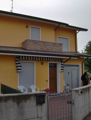 VILLETTA BIFAMILIARE 3 LETTO 2 BAGNI + 250MQ DI GIARDINO