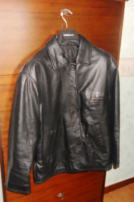 Giacca in vera pelle nera, sportiva