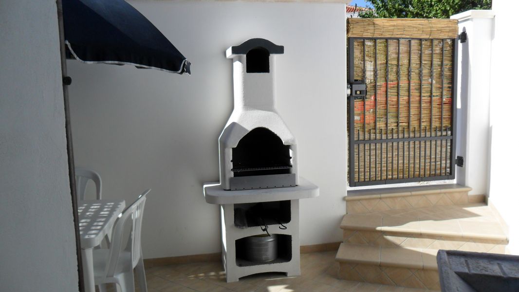 ROSETO d. Ab. monolocale a 50 mt. dal mare